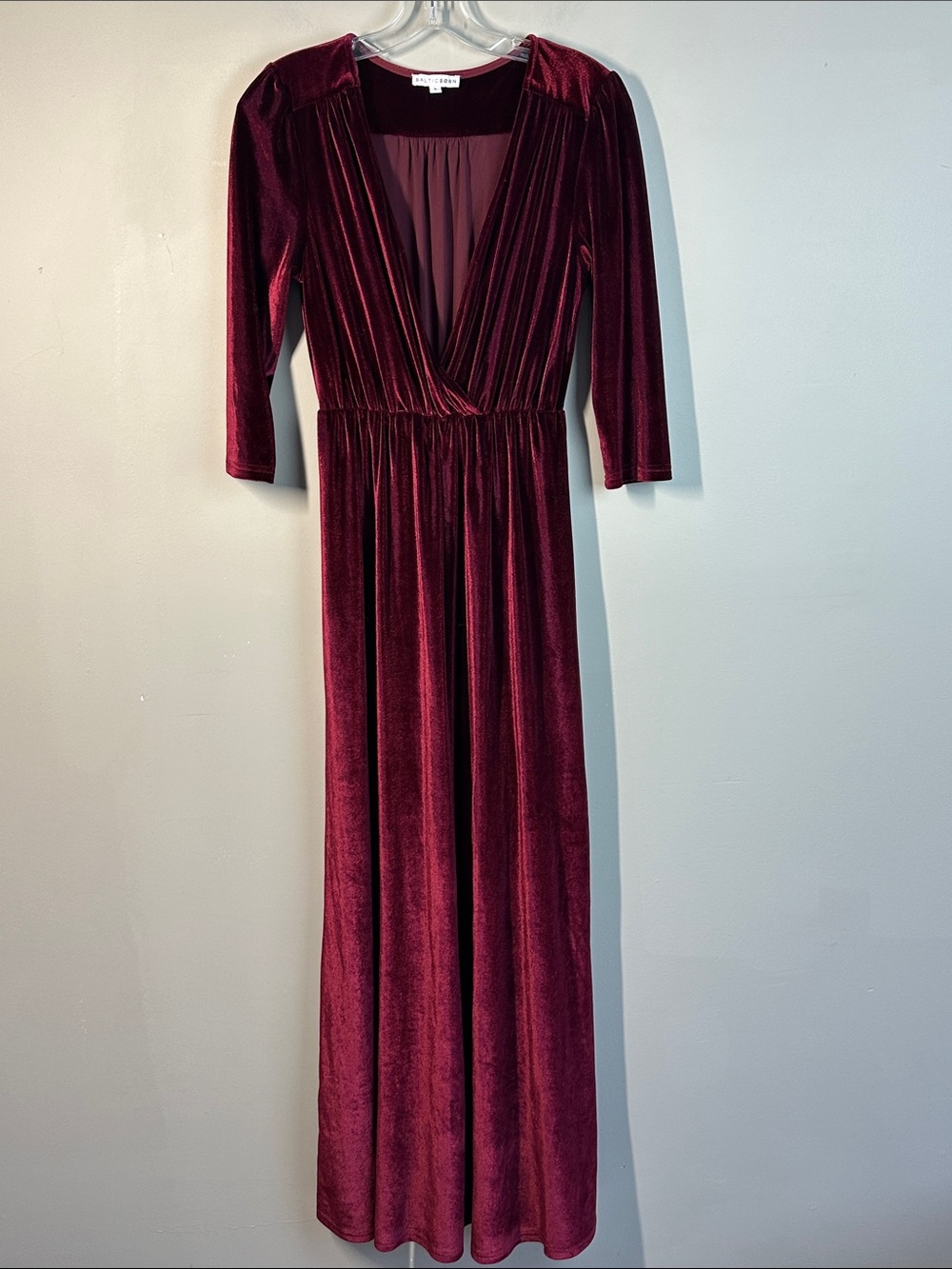 Baltic Born Sophia Half Sleeve Velvet Maxi Dress in Mulberry Red Size S - Picture 2 of 12